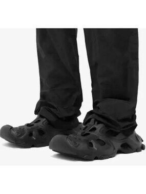 New Balenciaga Men’s HD Cut Out Mules Size 43